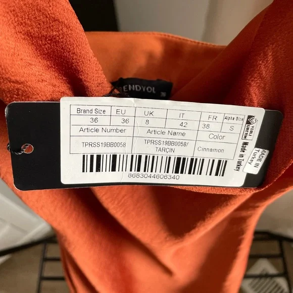 Trendyol side slip midi cowl neck satin dress in cinnamon womens size small - Picture 4 of 5